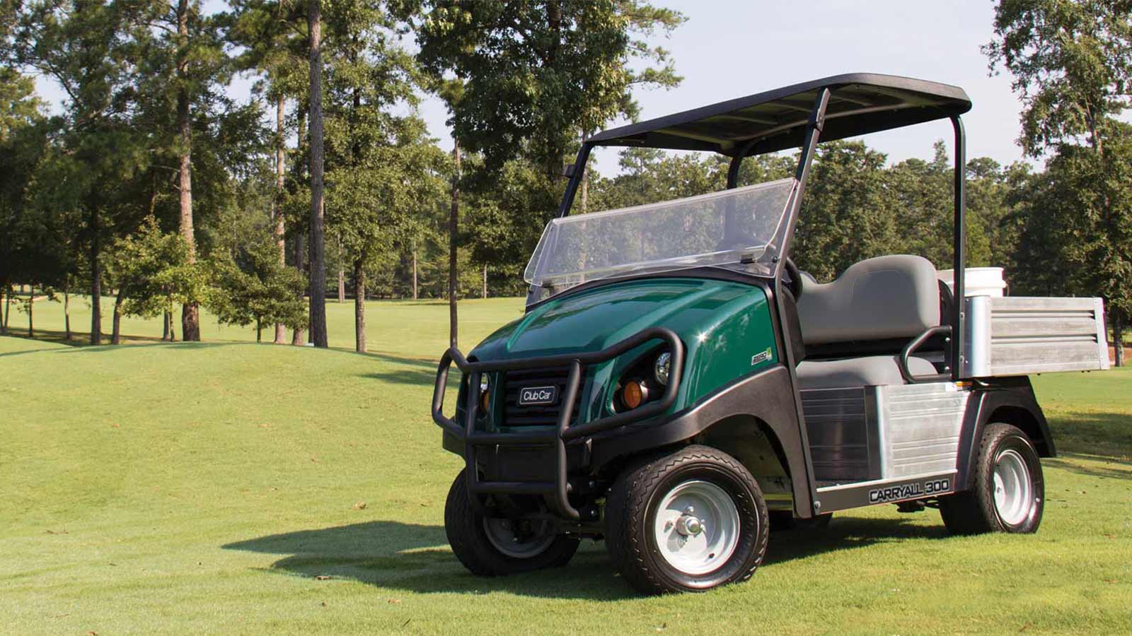 carryall-300-turf-utility-vehicle-on-golf-course-1600x900